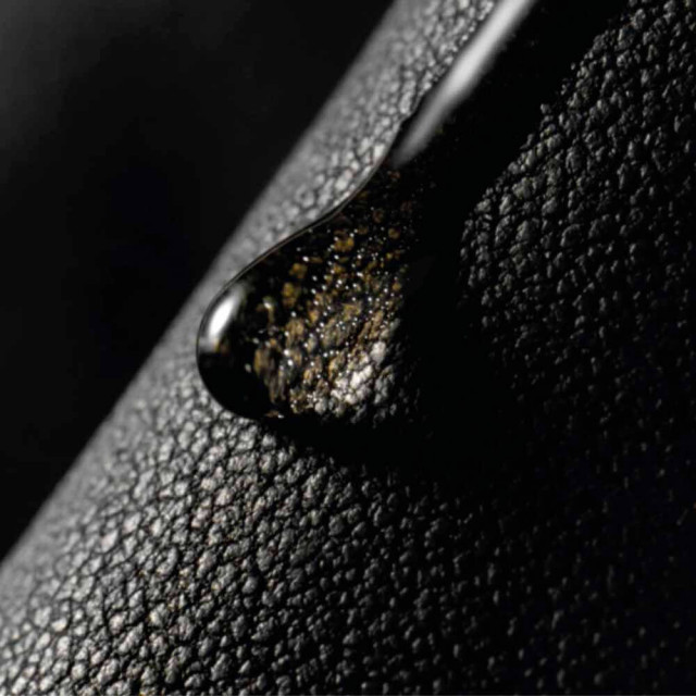 Habit Rouge L'Instinct | Eau de Toilette Intense Habit Rouge L'Instinct | Eau de Toilette Intense