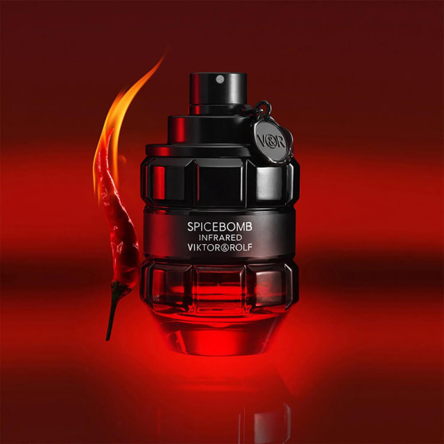 Spicebomb Infrared | Coffret Eau de Toilette avec son Vaporisateur de Voyage