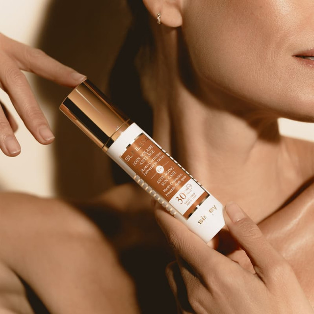 Sunleÿa | Soin Solaire Anti-Âge SPF30
