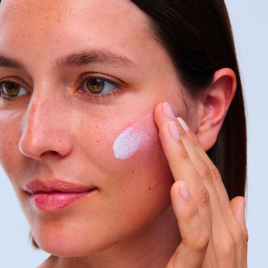 UV Plus Skin Barrier | Écran quotidien SPF 50+